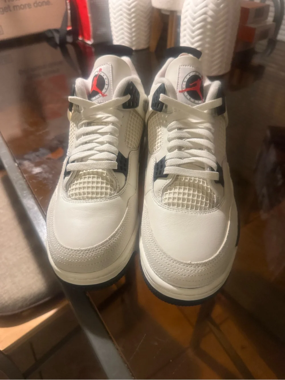 Jordan Men's Cream and Black Retro Basketball Sneakers Jordan 4 flight club